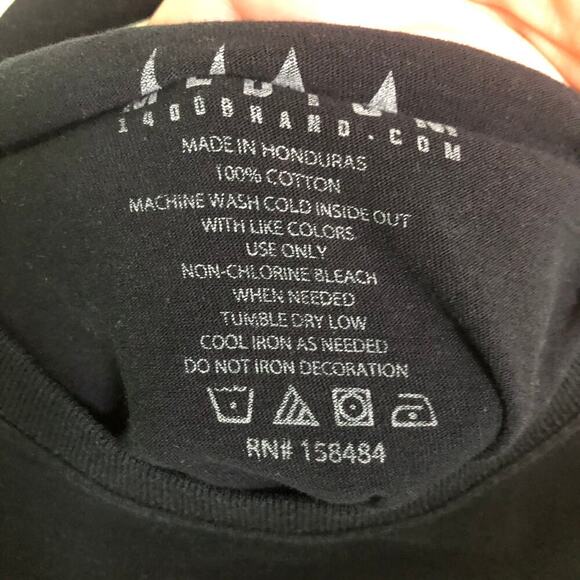 Trippiered Spoof T-Shirt "Can't Love" Spencer's Size Medium - Picture 3 of 4